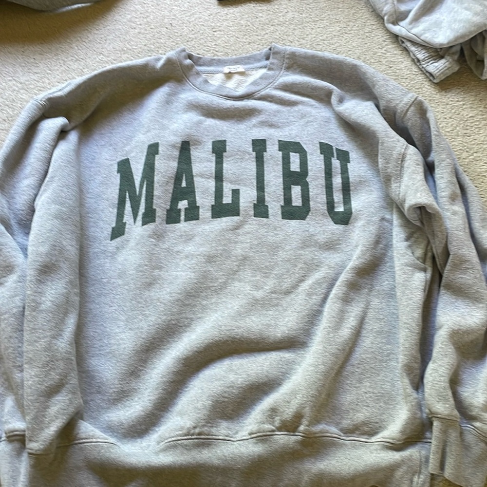 Brandy Melville Malibu Sweatshirt
